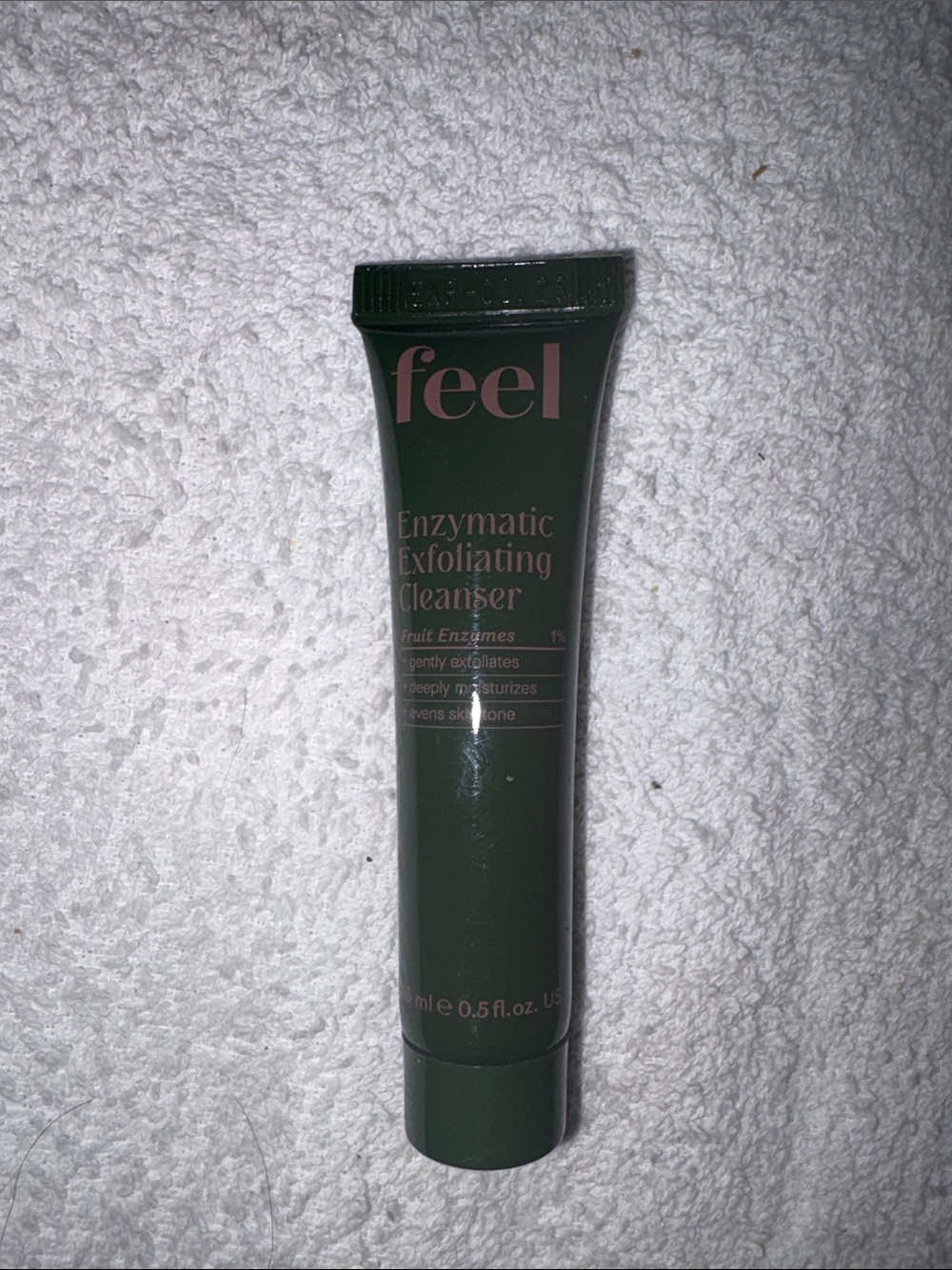 Feel Enzymatic Exfoliating Cleanser - Deep Green (Travel Size)
